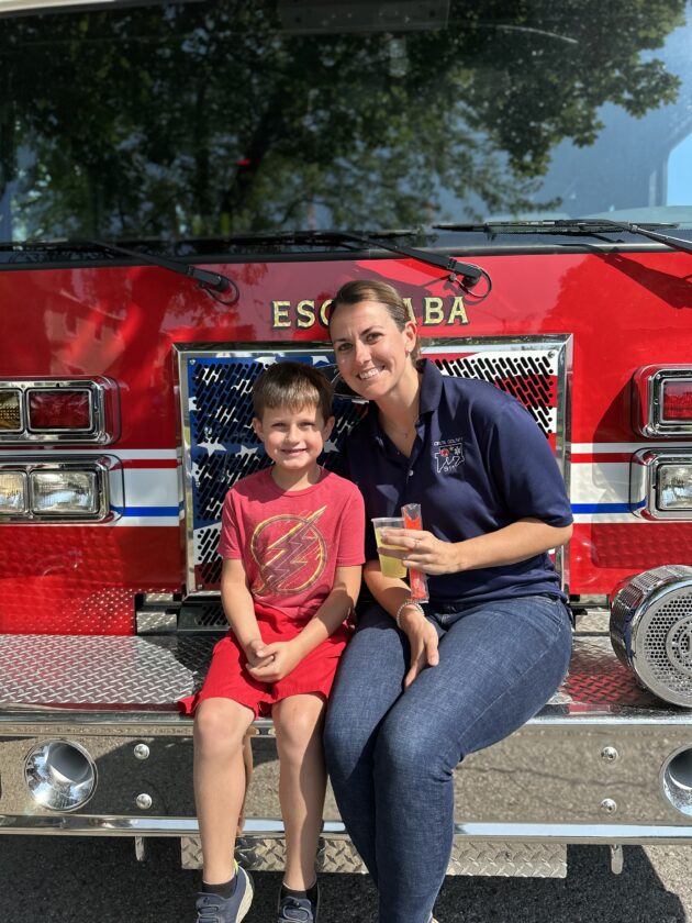 Mentor brings police to lemonade stand News, Sports, Jobs Daily Press